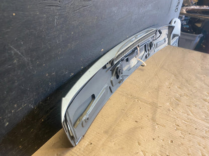 2006 to 2010 BMW 530i Wagon Trunk Hatch Spoiler OEM R5335 DG10