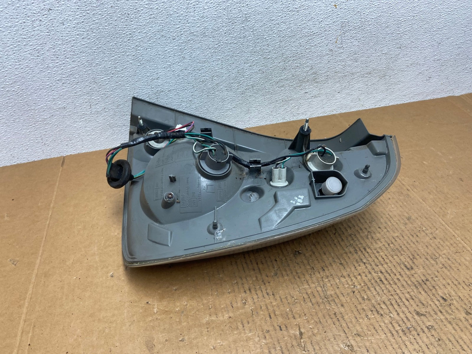 2002 2003 2004 Nissan Altima Tail Light Left Driver Lh Side AE0619 LK5