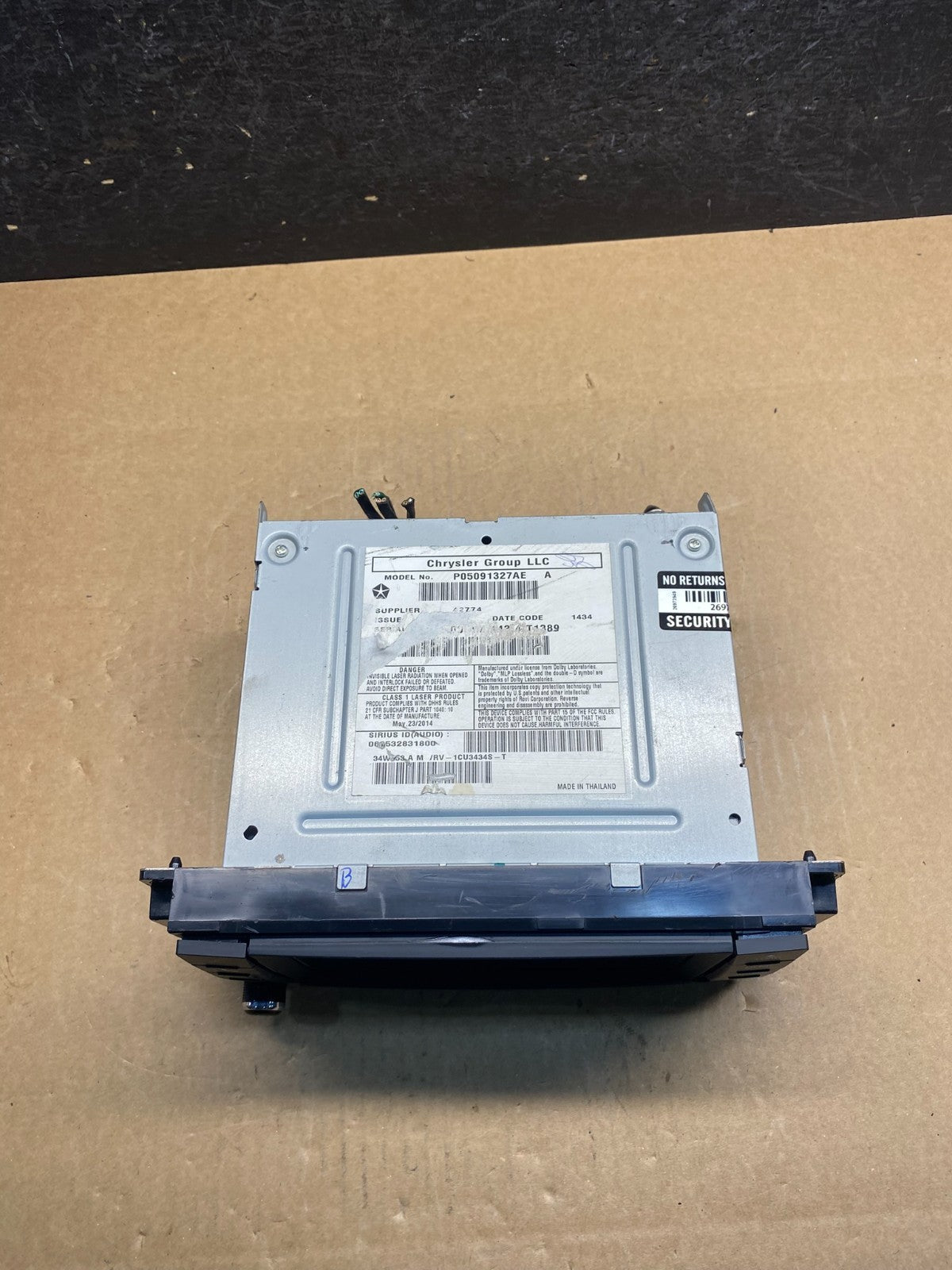 2012 2014 Jeep Dodge Chrysler Screen Display CD Player Satellite Radio AG7368 DG3