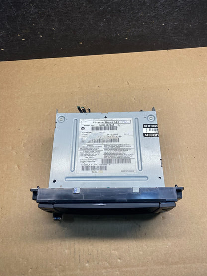 2012 2014 Jeep Dodge Chrysler Screen Display CD Player Satellite Radio AG7368 DG3