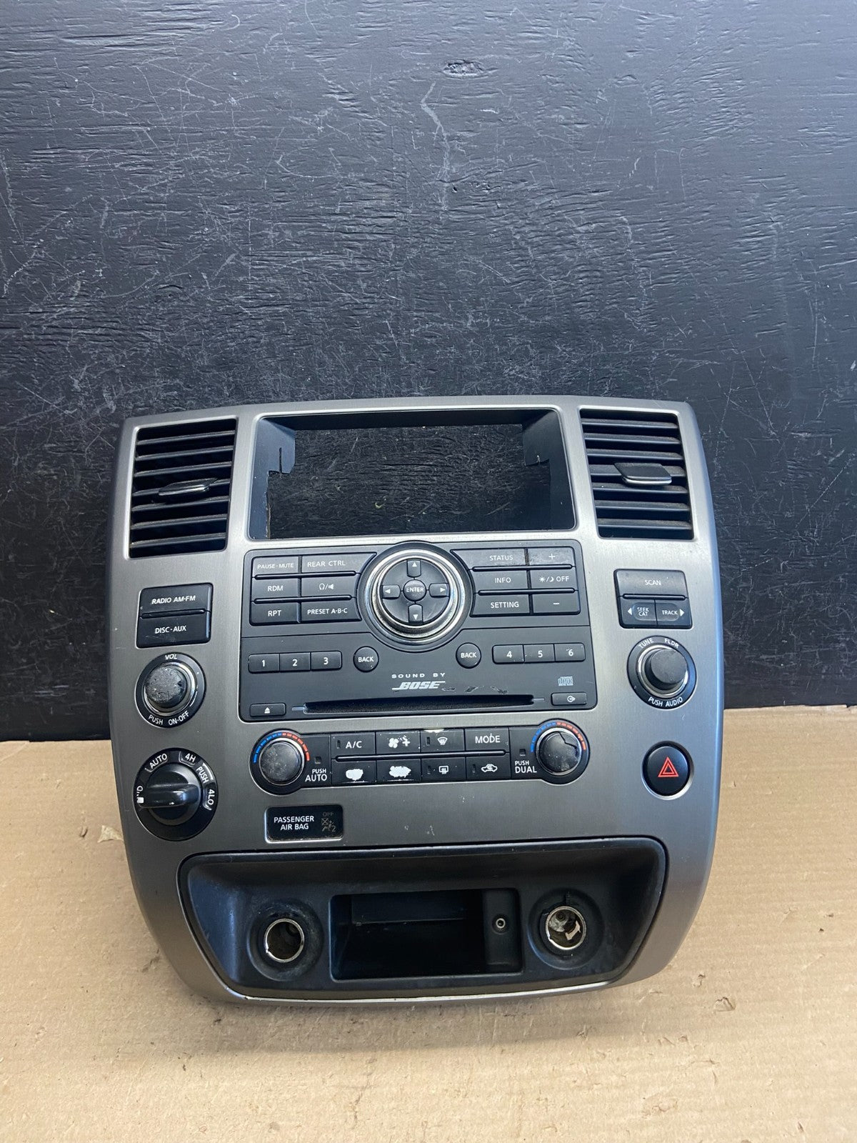 2008 to 2012 Nissan Armada Bose Radio CD Player A/C Climate Control OE ah5372 DG0