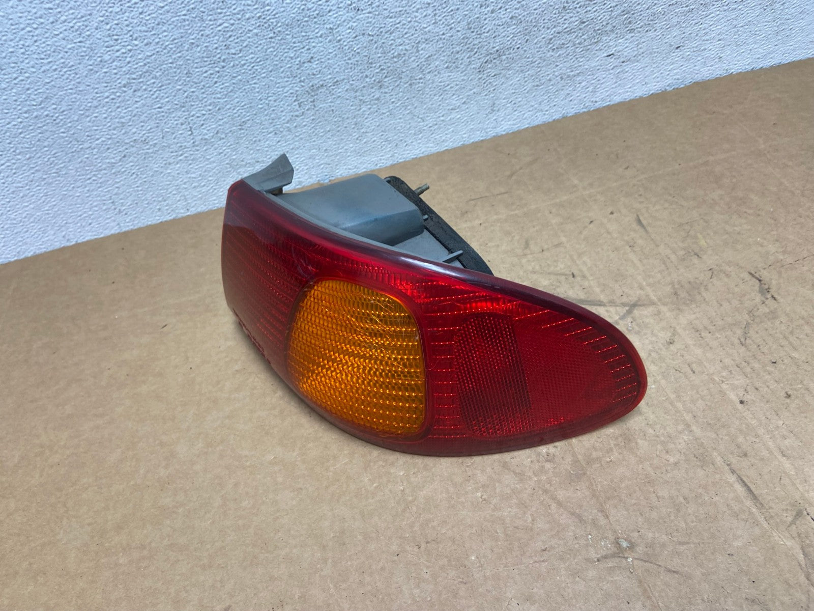 1998 1999 2000 Toyota Corolla Right Passenger Side Tail light AD6094 LK1