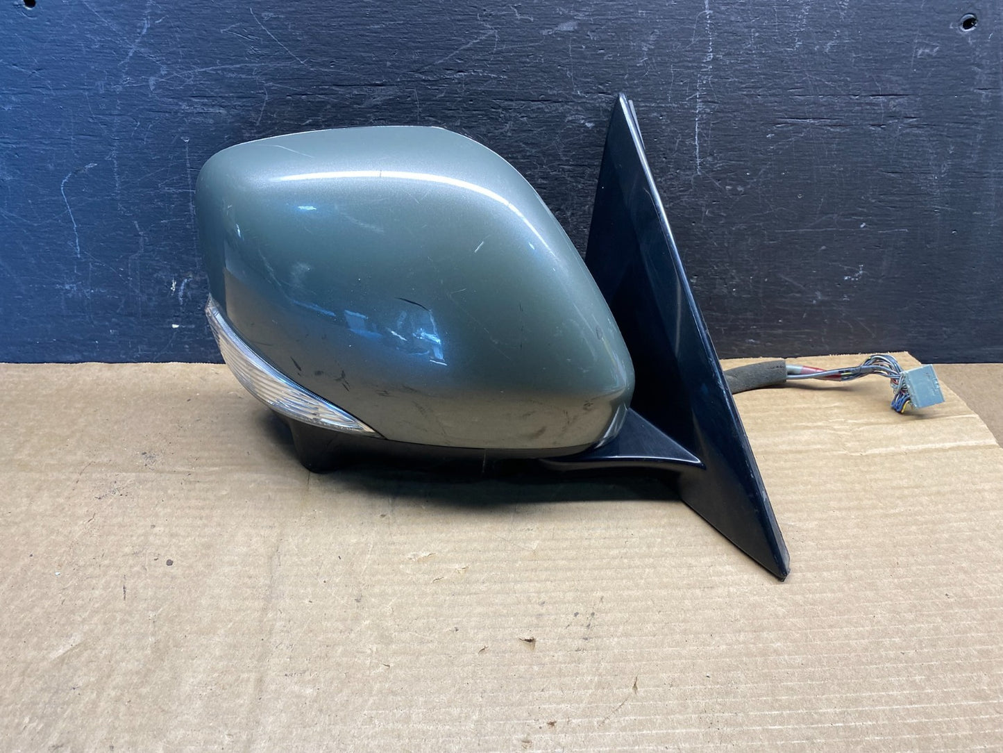2011-2013 Infiniti QX56 Right Passenger View Turn Signal Mirror AD9755 DG0