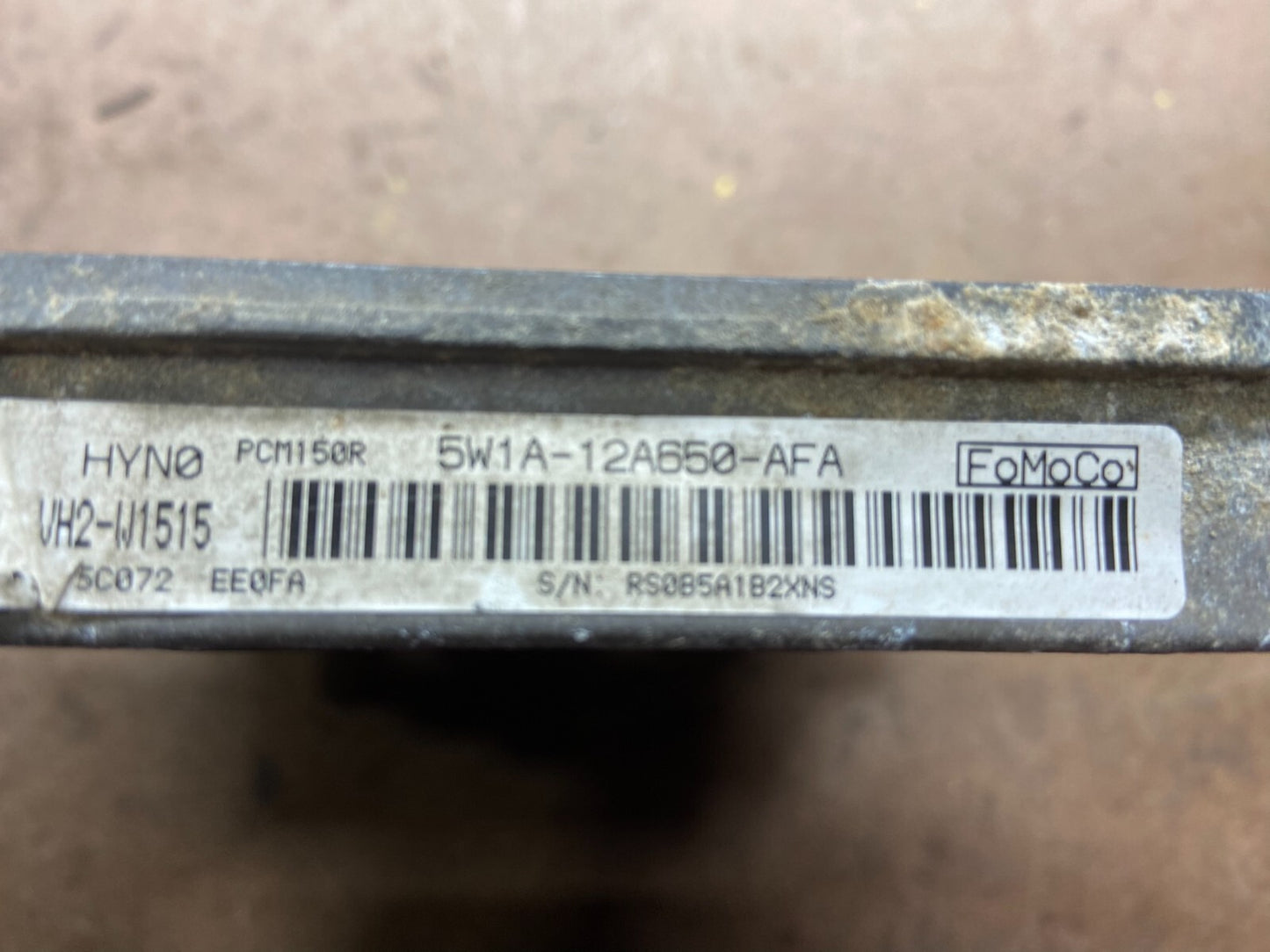 2005 - 2006 Lincoln Town Car Computer Engine Control ECM 5W1A-12A650-AFA L08722