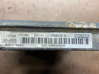 2005 - 2006 Lincoln Town Car Computer Engine Control ECM 5W1A-12A650-AFA L08722