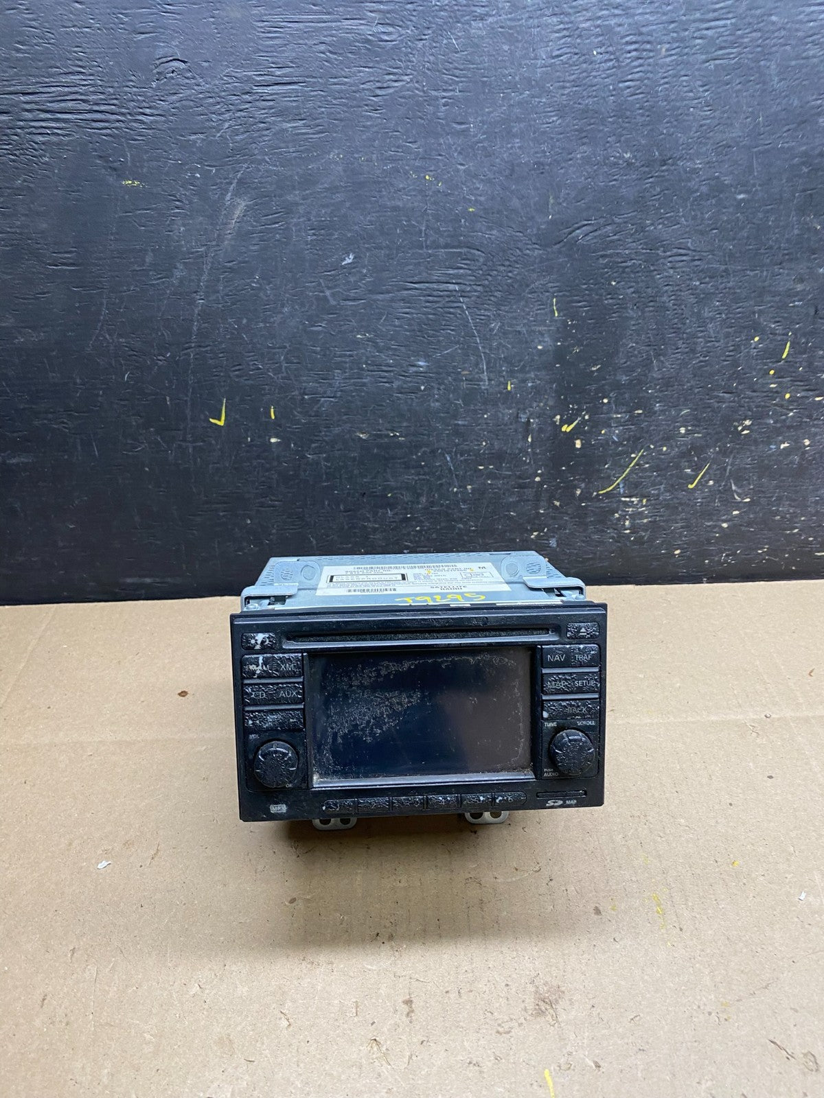 2011 to 2012 Nissan Rogue AM FM XM Radio CD Player Screen Receiver t9296 DG0