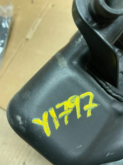 2011 - 2013 Dodge Durango 3.6L Resonator Air Intake Tube Y1797 DG10