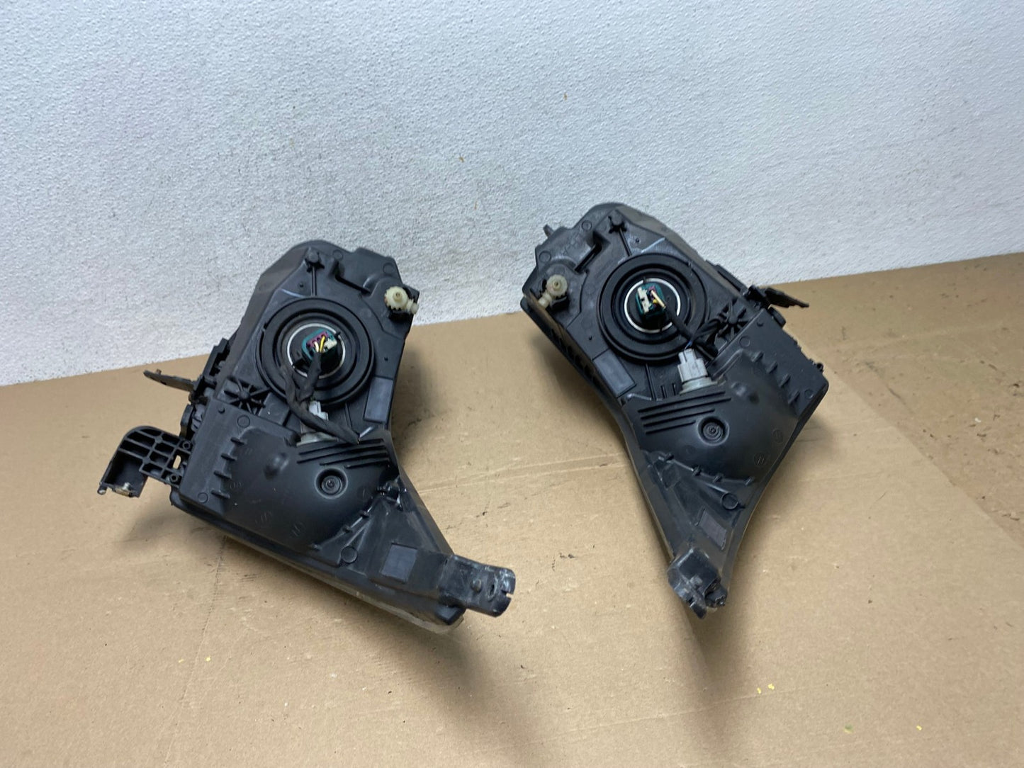 2011 to 2015 Chevrolet Cruze Halogen Left+Right Set Headlights AF4476 LK9