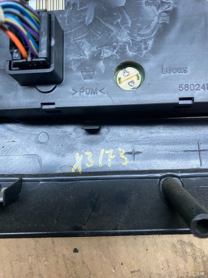 2001 2004 Dodge Dakota Speedometer Climate Control Radio Panel Bezel X3173 DG10