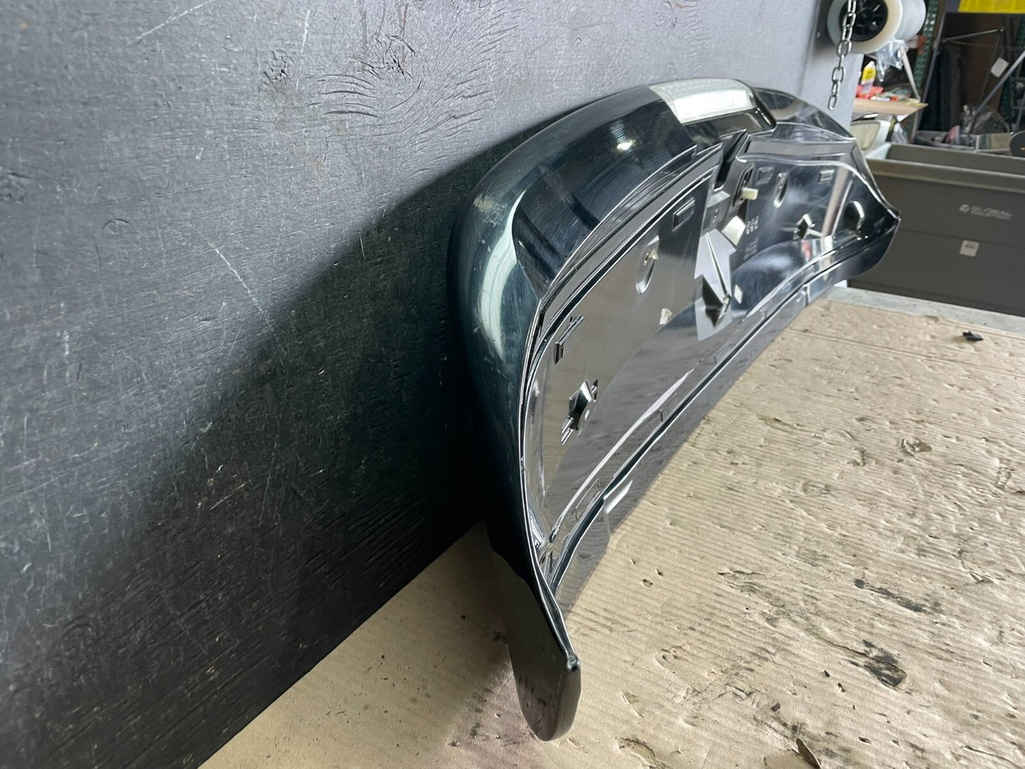 2004-2009 Lexus RX330 RX350  Rear Trunk Tail Gate Lift Gate Spoiler OEM L9682 DG15
