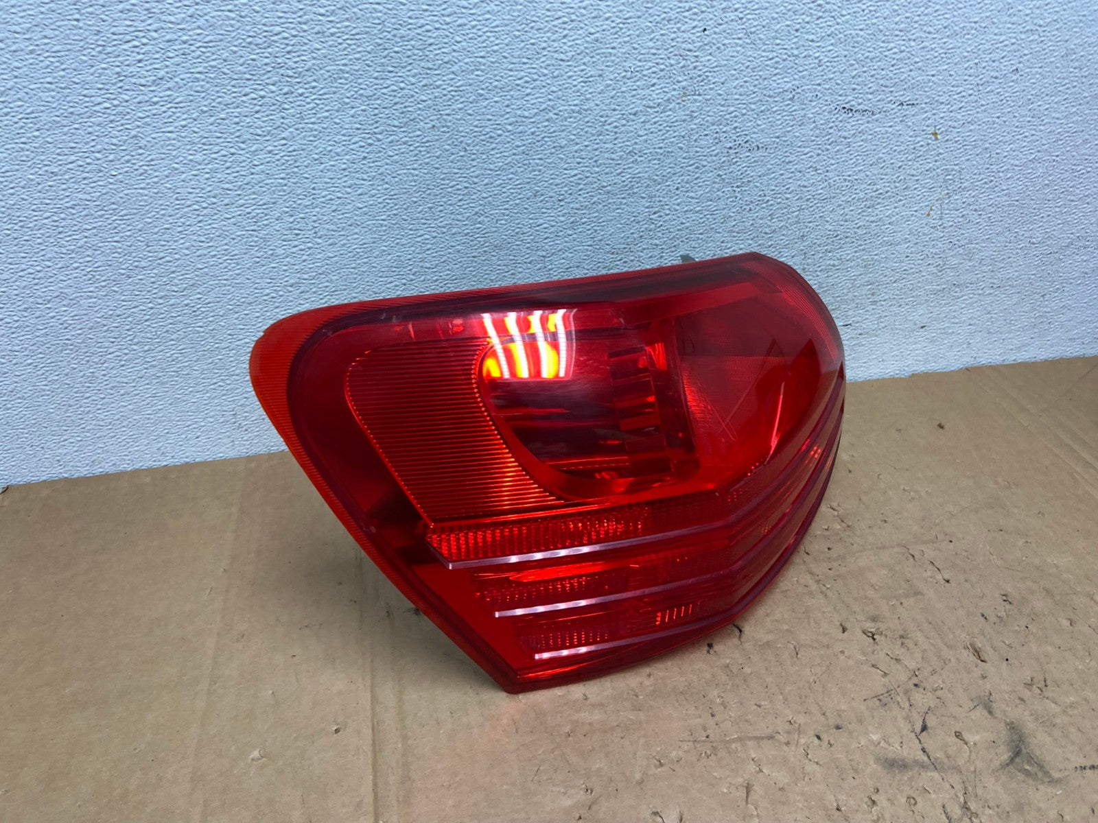 2008 to 2015 Nissan Rogue Left Driver Lh Side Tail Light AD3279 LK2