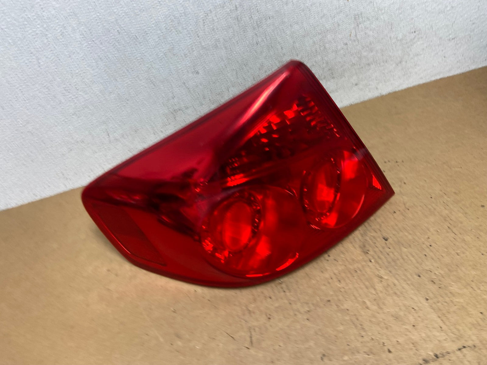 2005 to 2006 Infiniti G35 Left Driver Lh Side Tail Light AD4692 LK2