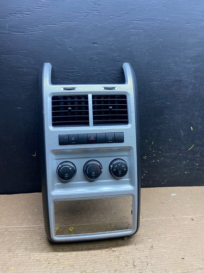2009 2010 Dodge Journey Center Dash A/C AC Climate Control Bezel Trim W6310 DG0