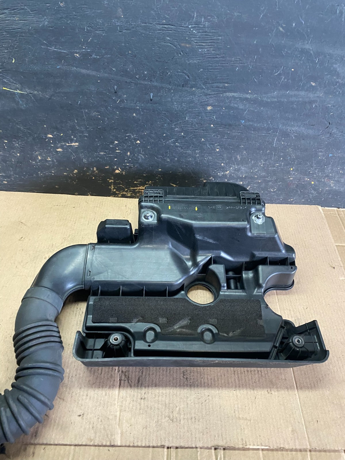 2007-2009 Suzuki SX4 2.0 Air Cleaner Intake Filter Box w/ MAF Sensor V2955 DG5