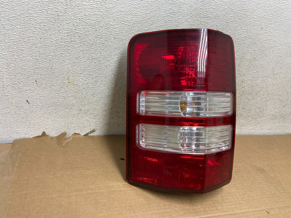 2008 to 2012 Jeep Liberty Left Driver Side Lh Tail Light AH3120 DW1
