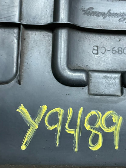 2002 to 2004  Lincoln Navigator 5.4L V8 Engine Motor Cover y9489 DG7