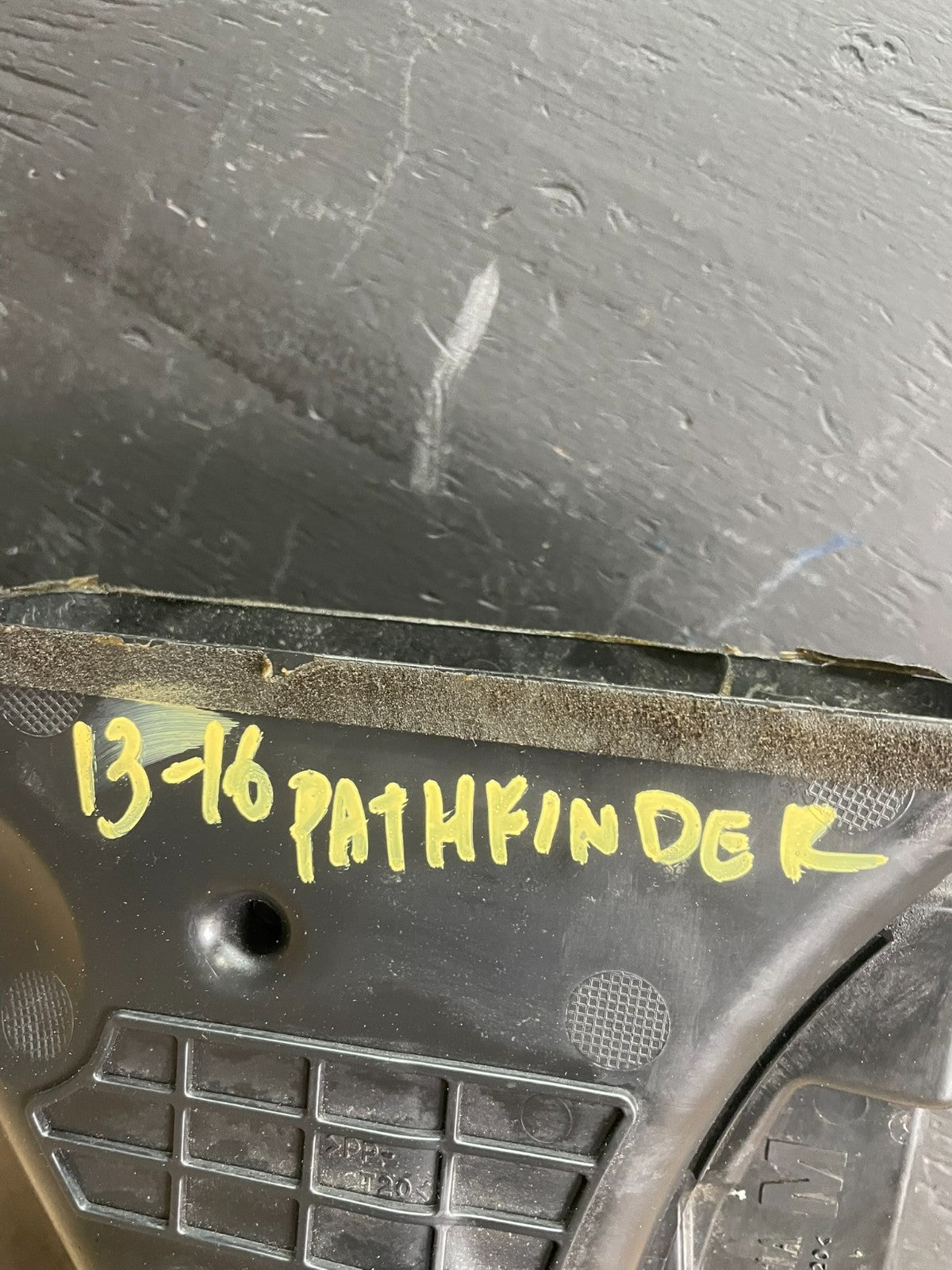 2013 to 2016 Nissan Pathfinder Upper Air Intake Duct OEM ab7815 DG8