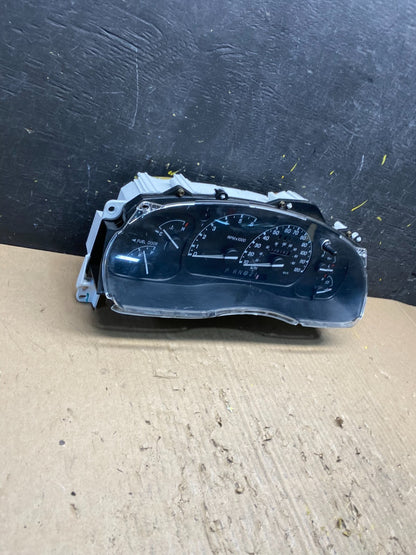 2000 to 2002 Ford Explorer Speedometer Cluster Gauge t1671 DG1