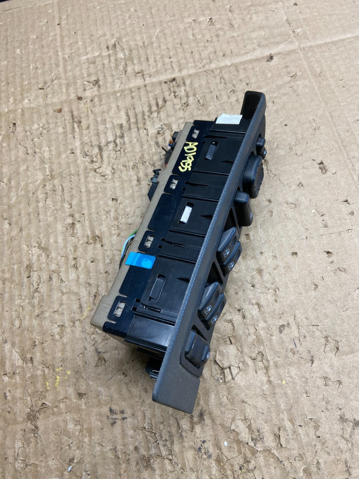 2003-2006 Chevrolet Silverado Driver Side Master Window Switch AD1955 DG2