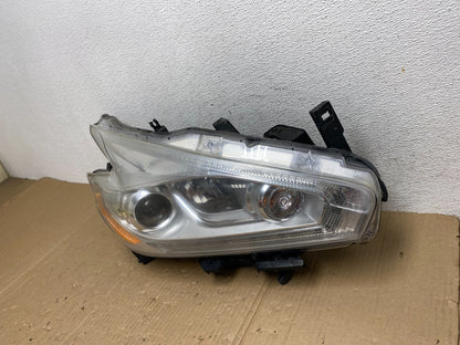 2015 to 2018 Nissan Murano Headlight Right Passenger RH AE9015 DW1