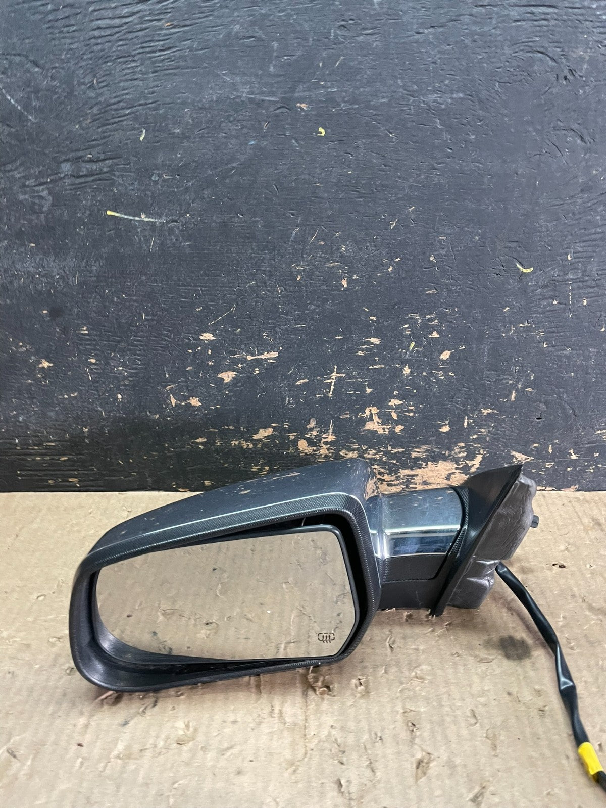 2010 to 2015 GMC Terrain Left Driver Lh Heated Chrome Door Mirror OEM Z3401 MS9