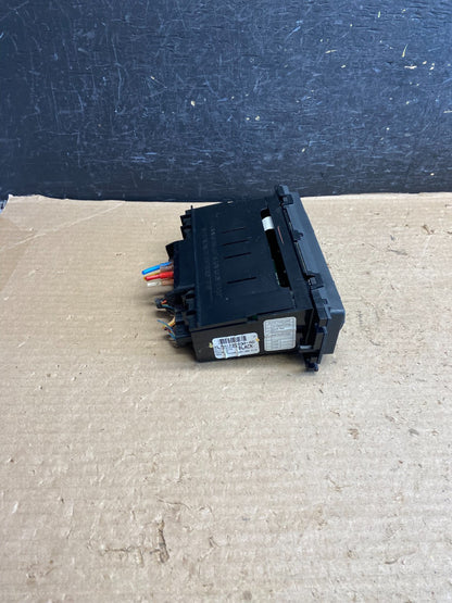 1998 to 2002 Ford Crown Victoria Marquis A/C Heater Climate Control AH5167 DG1