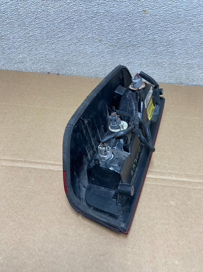 2005 to 2014 Nissan Frontier Right Passenger RH Side Tail light Oem AB3412 LK6