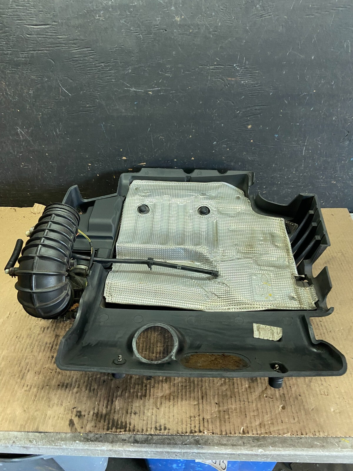 1997 to 2006 Land Rover Freelander OEM Engine Shield Cover O0916 DG4