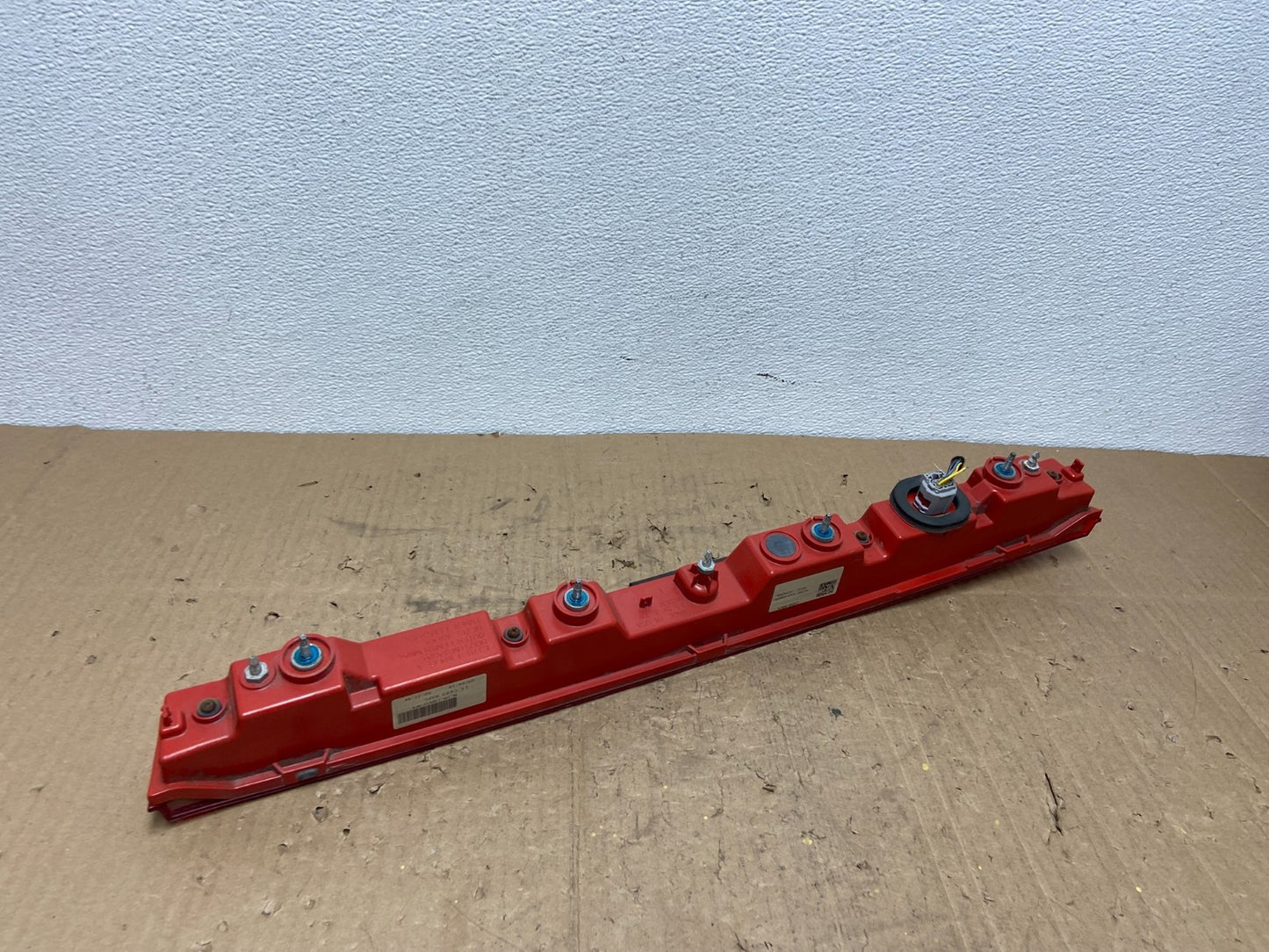 2015 to 2019 Lincoln MKC Center Trunk  Tail Light OEM AC0342 DG3