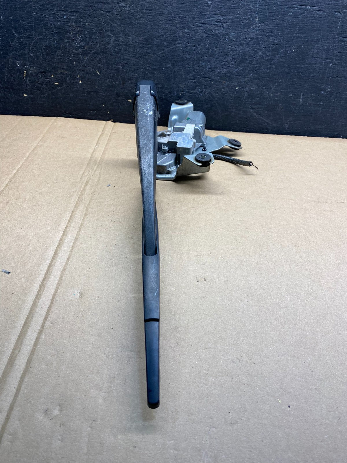 2011 to 2017 Nissan Quest Rear Wiper Motor AG3696 DG2