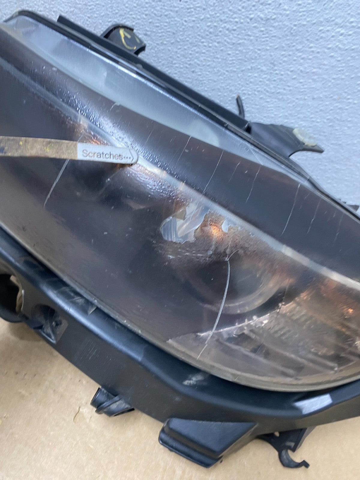 2009-2011 BMW 3 Series 328i 4/D Sedan Headlights Halogen Left+Right Side AF81184