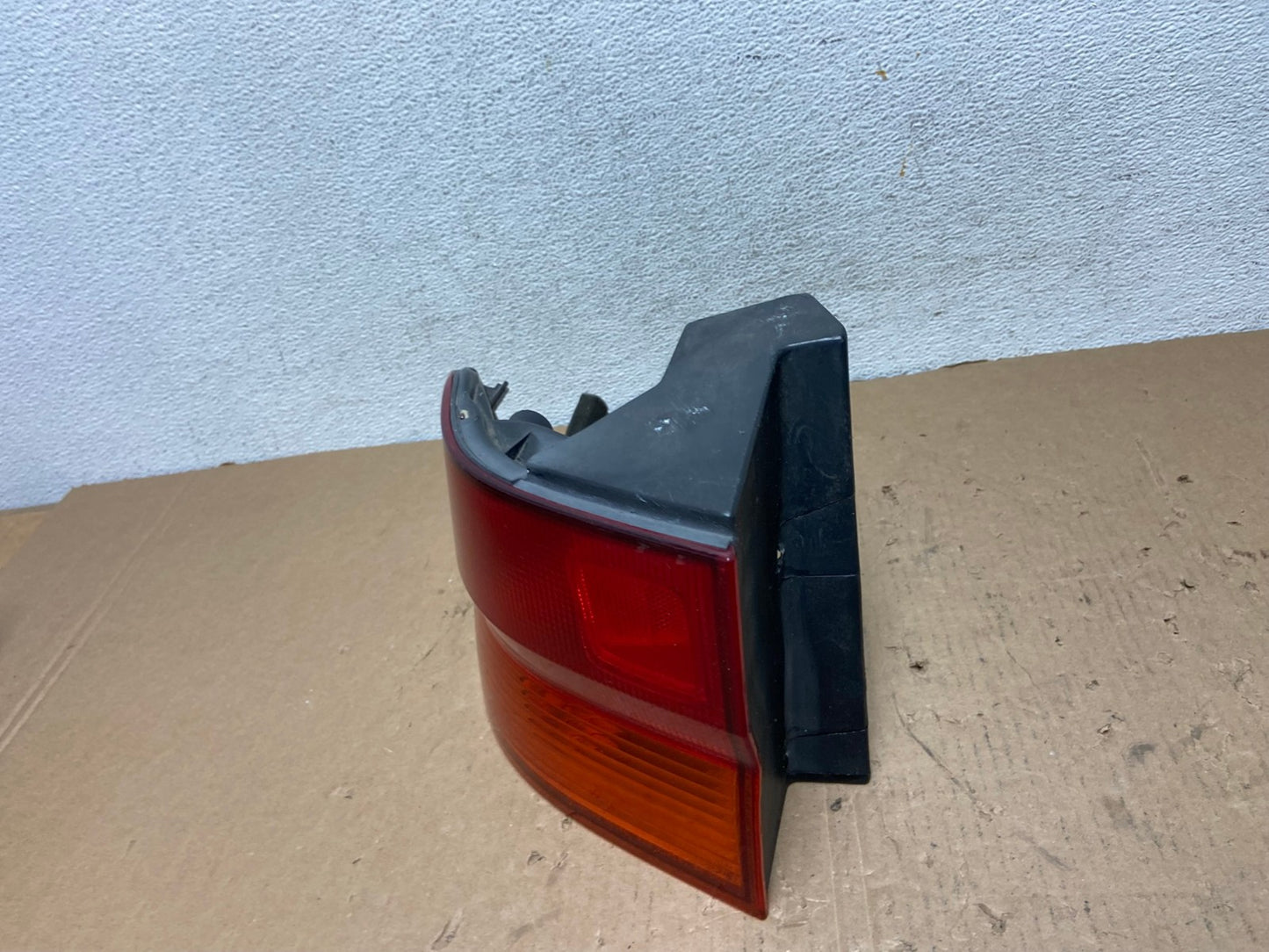 1999 2000 2001 Honda Odyssey Left Driver LH Side Tail Light AD8059 LK1