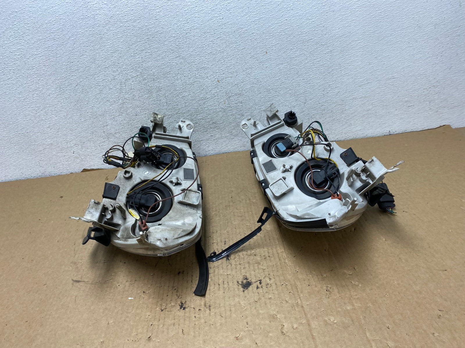 2008 to 2012 Chevrolet Malibu Left+Right Side Set Headlights AG2155 LK13