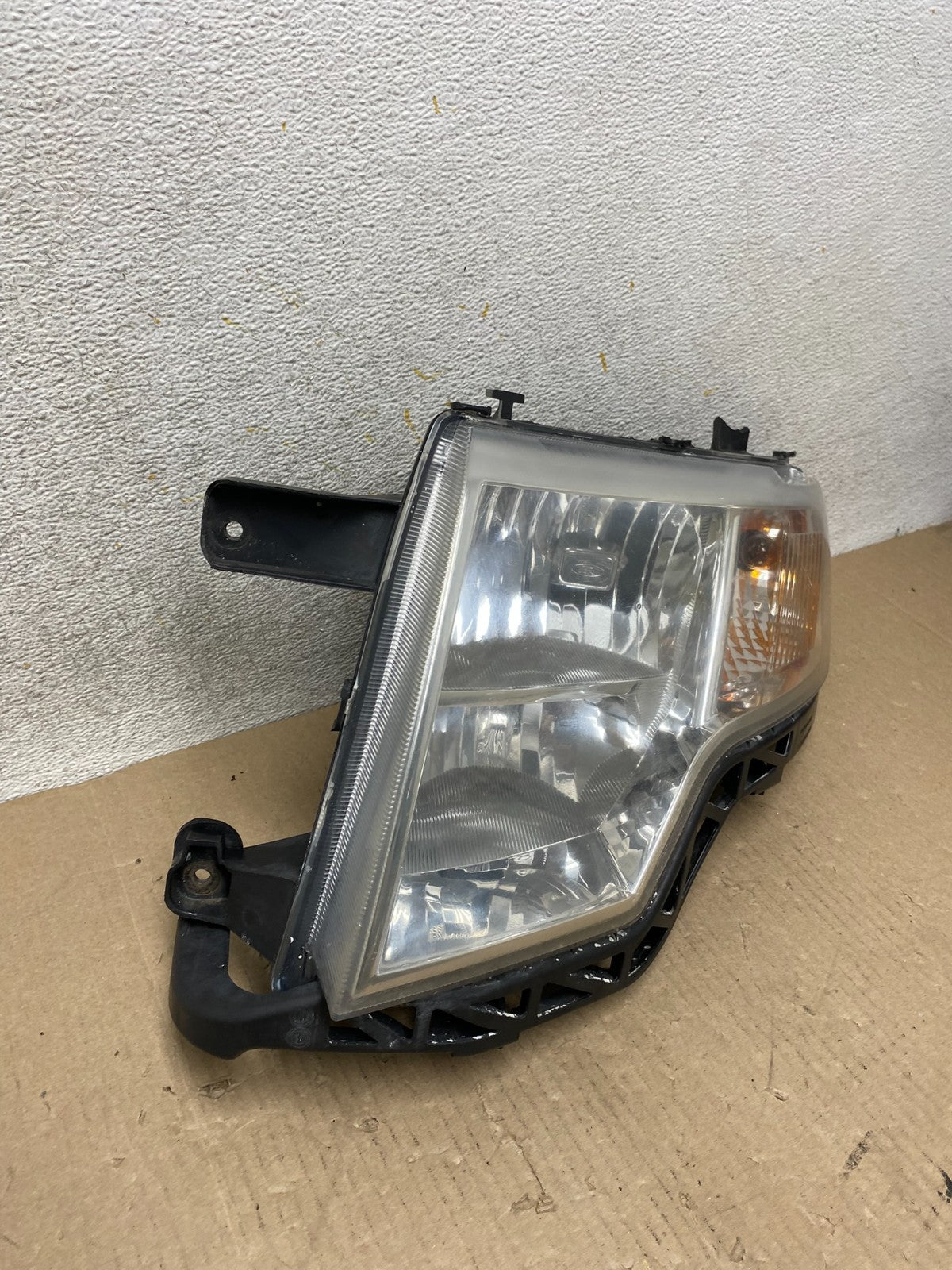 2007 2008 2009 2010 Ford Edge Headlight Left Driver Halogen AH6836 DW2