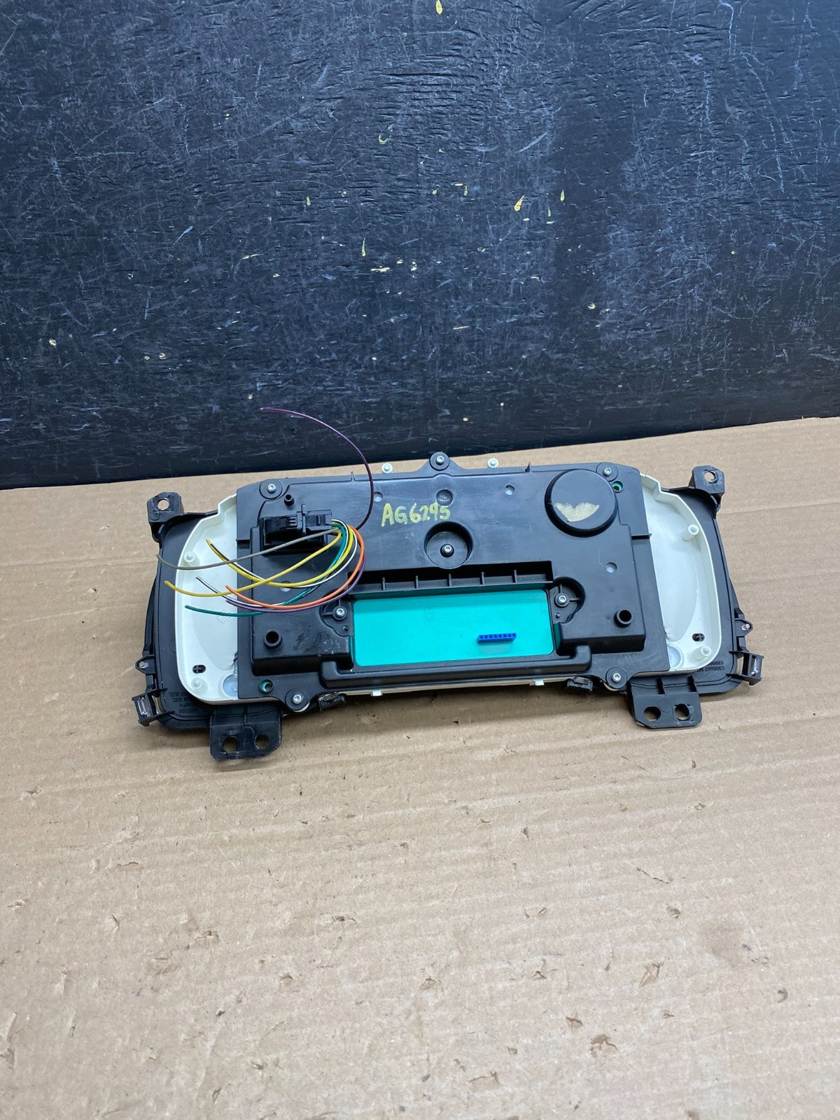 2009 to 2012 GMC Canyon Instrument Cluster Speedometer AG6295 DG5