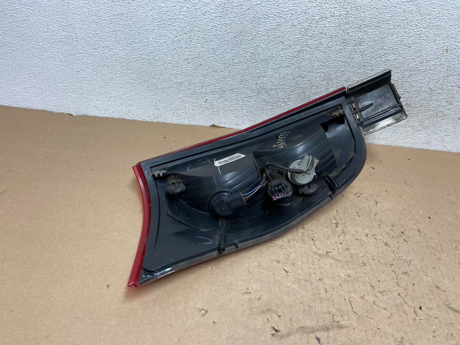 2002-2009 GMC Envoy XUV Right Passenger RH Side Tail Light AG4477 DW4