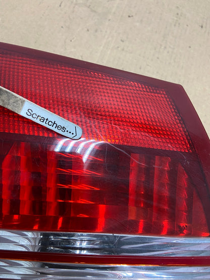 2004 - 2005 Toyota Sienna Left Driver LH Side Inner Tail Light AD7918 LK3