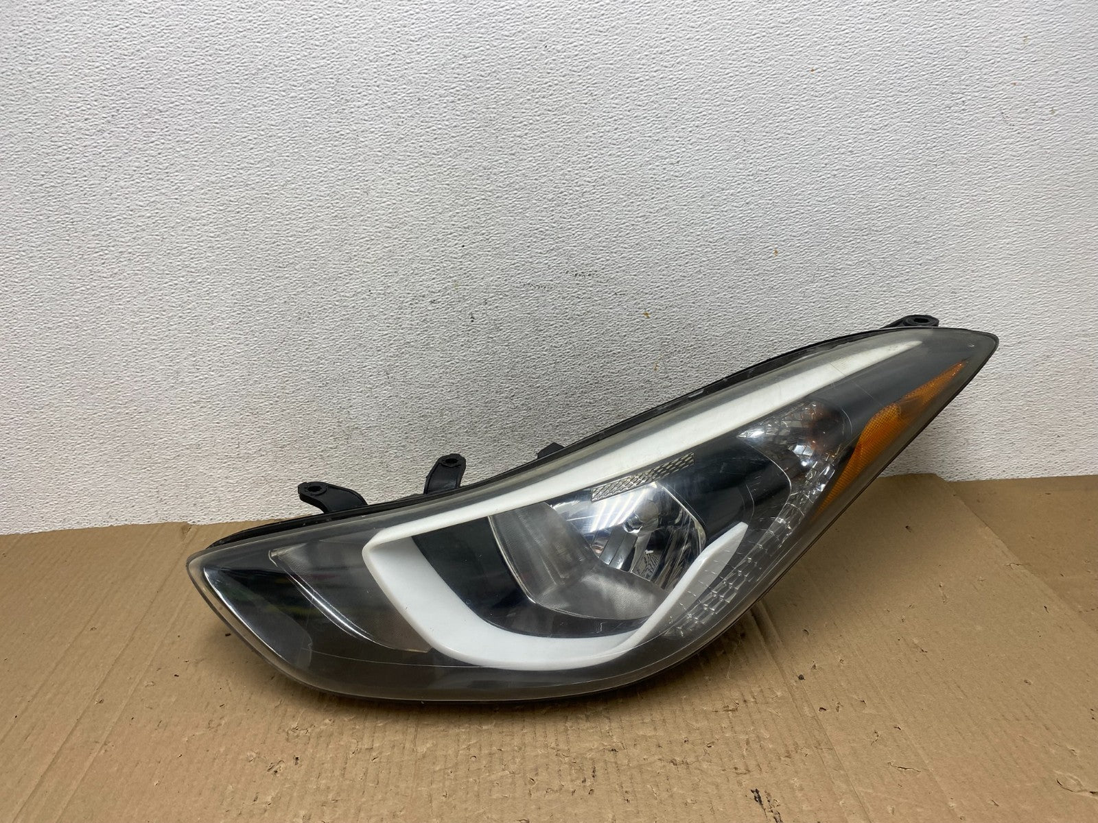 2014 2015 2016 Hyundai Elantra Left Driver LH Side Headlight AE9035 DW0
