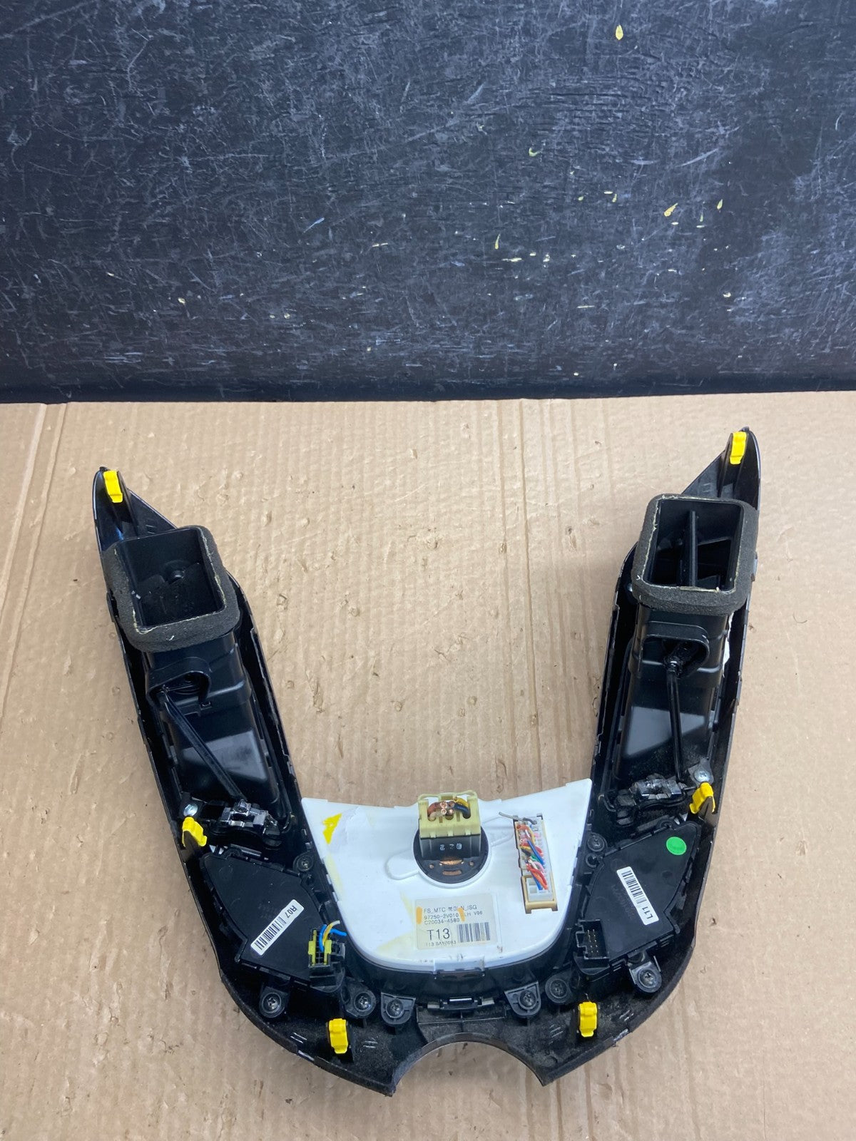 2012 - 2015 Kia Rio Veloster Climate Control Panel Trim Air Vents AF6319 DG5