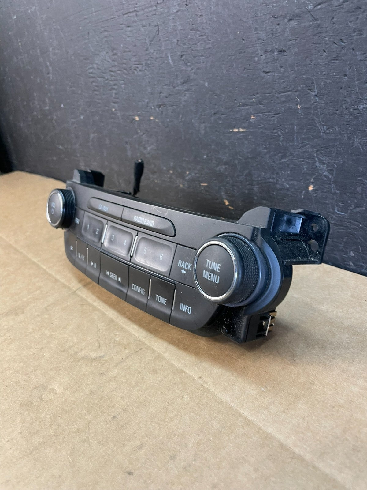 2014 2015 Chevrolet Malibu AM FM Radio Control Panel AC4984 DG2