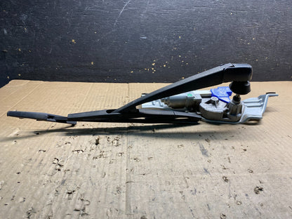 2010 to 2013 Subaru Forester Rear Windshield Washer Wiper Motor AB03693