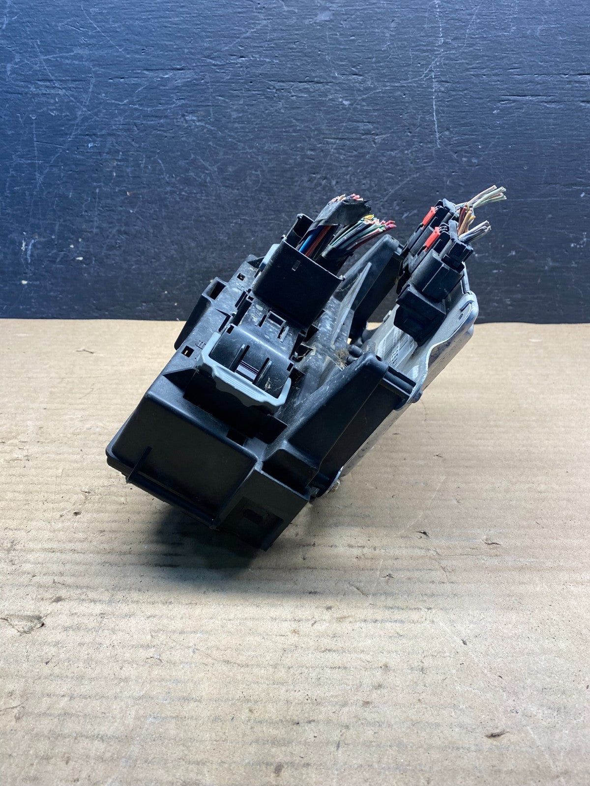 2007 Jeep Grand Cherokee Body Control Module BCM Power Fuse Box AE0107 DG3