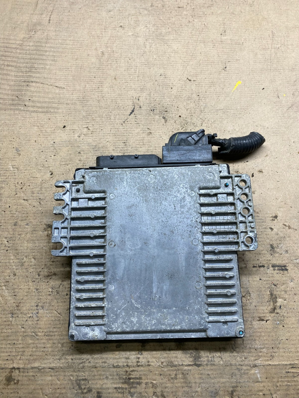 2005 Nissan Frontier Xterra 4.0L Engine Control Unit ECU Module N6872 DG1
