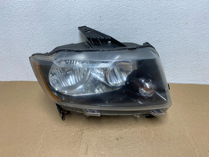 2011-2013 Jeep Grand Cherokee Right Passenger Halogen Headlight AC5639 DW0