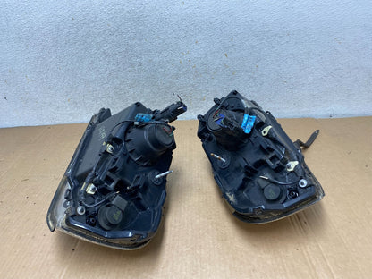 2000 to 2005 Mercury Sable Left+Right Side Halogen Headlights AI8747 DW10