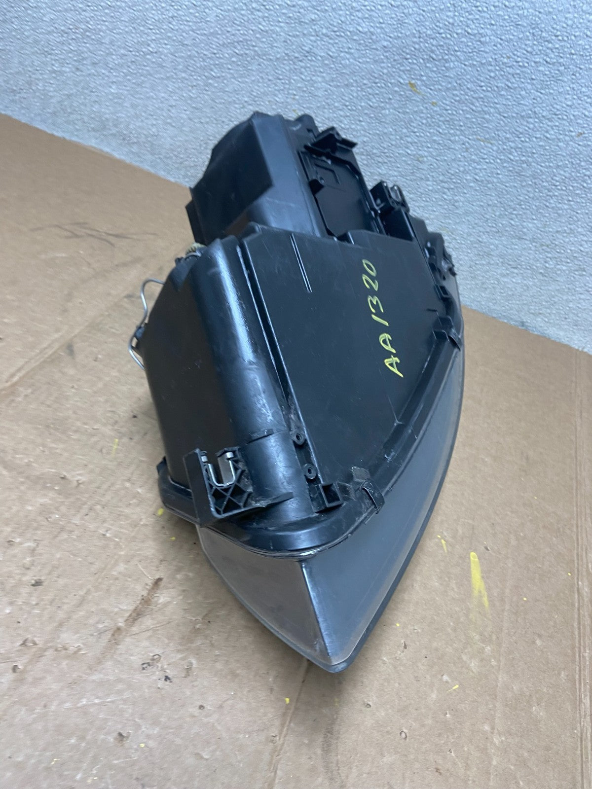 2005 to 2008 Audi A3 Right Passenger RH Side Halogen Headlight OEM AA1320 DW8