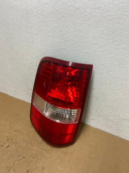 2004 to 2008 Ford F150 F-150 Left Driver LH Side Tail Light AD3205 LK1