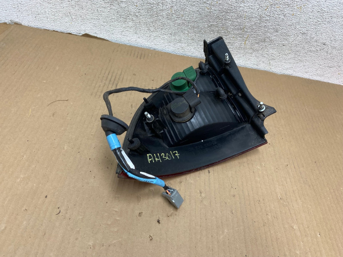 2003 2004 2005 2006 Lincoln Ls Right Passenger RH Tail Light AH3017 LK5