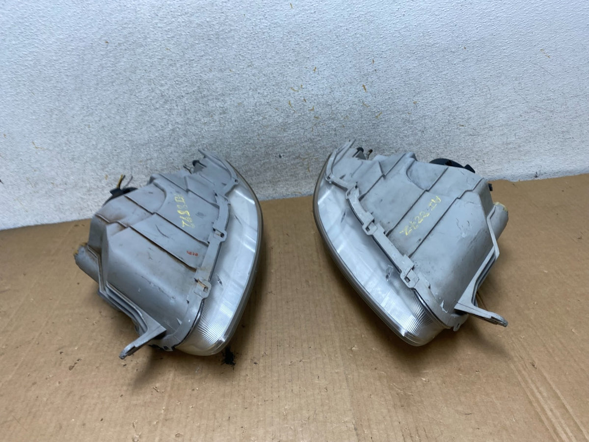 2004 - 2006 Chevrolet Aveo Hatchback Left+Right Headlights Halogen AI8872 DW11