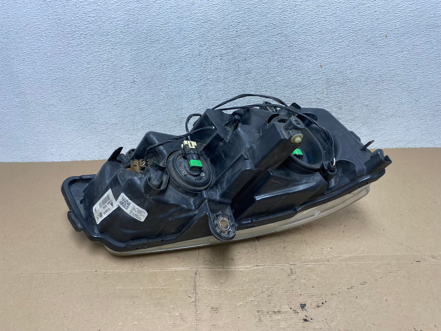 2008 to 2016 Chrysler Town and Country Left Driver Lh Side Headlight AF4464 LK6